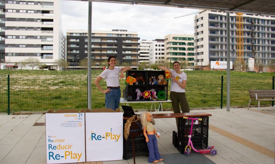 Reciclaje de jueguetes en familia: viernes 28 de abril en Plaza Maravillas Lamberto. Re-Play