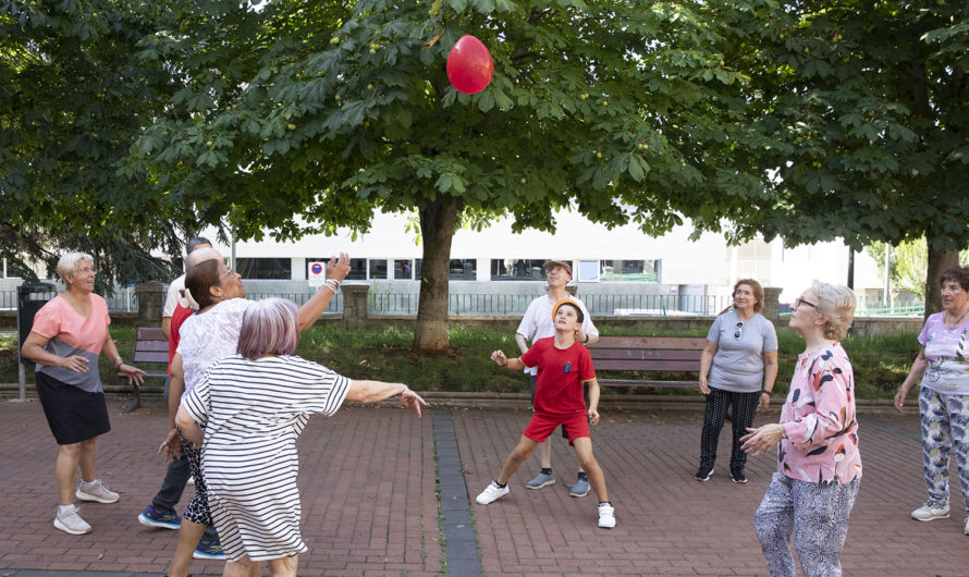 La receta deportiva-social ofrece actividades variadas en Lezkairu para promover la actividad física en mayores también en verano